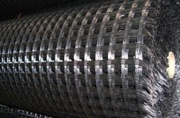 Fiberglass geogrid