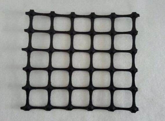 Plastic biaxial geogrid